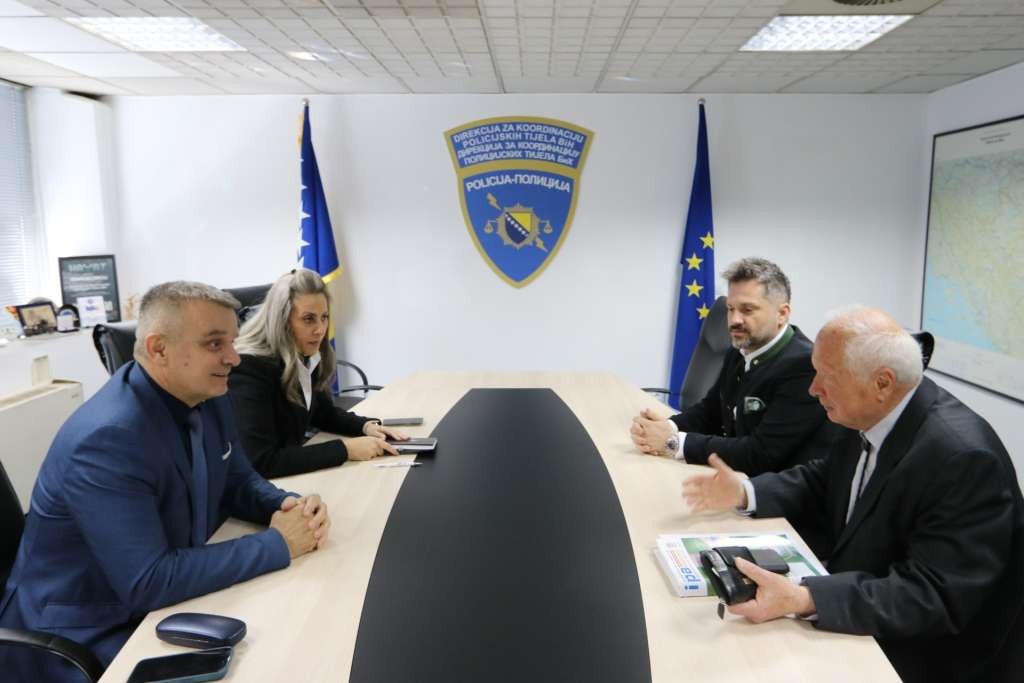 Karić upoznao počasnog konzula BiH u Austriji Jörga Hofreitera o radu DKPTBiH