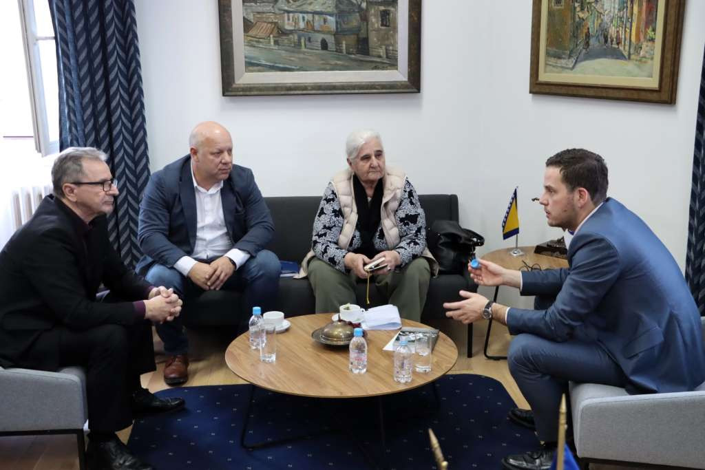 Sastanak Uka s delegacijom iz Srebrenice, razgovarano o saradnji i nastavku podrške