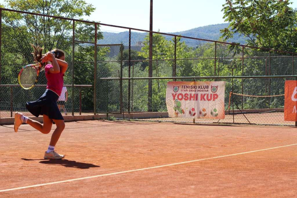 Prvi međunarodni ljetni teniski kamp u Mostaru