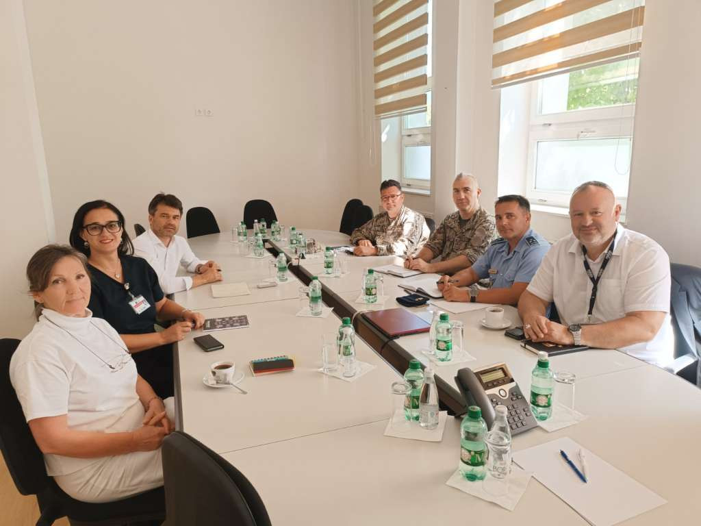 Sastanak predstavnika KCUS-a i MO BiH: Fokus na transplantacijski program i helikopterski transport