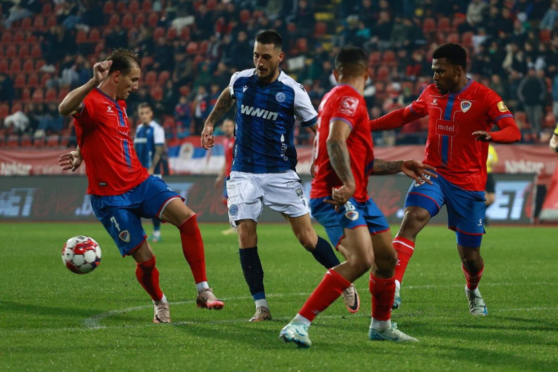 Zrinjski pod pritiskom, Široki pred zidom...sudbina u nogama!