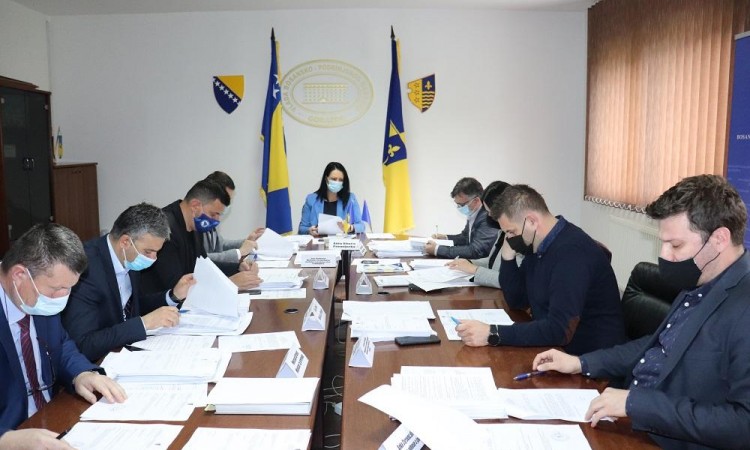 Vlada BPK-a ublažila mjere, učenici se vraćaju u školu
