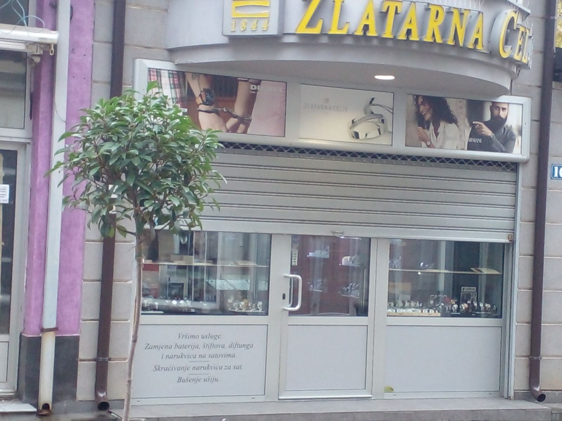 Rasvijetljena pljačka zlatare