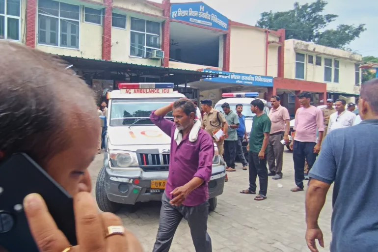 Najmanje šest osoba poginulo u hinduističkom hramu u Indiji