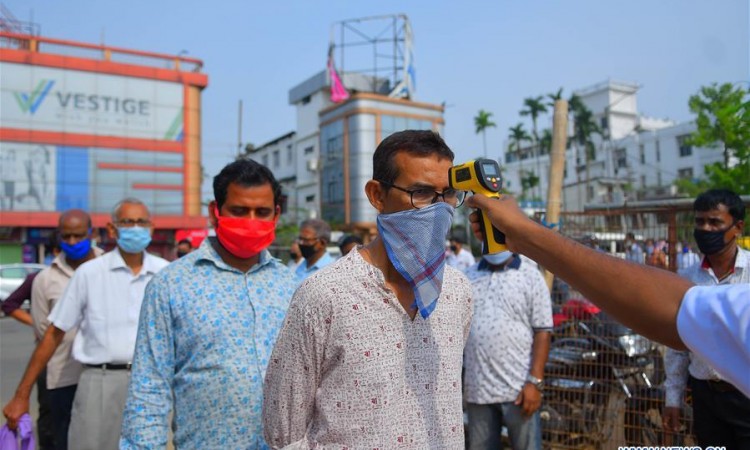 New Delhi najavio ublažavanje restrikcija, broj zaraženih opada