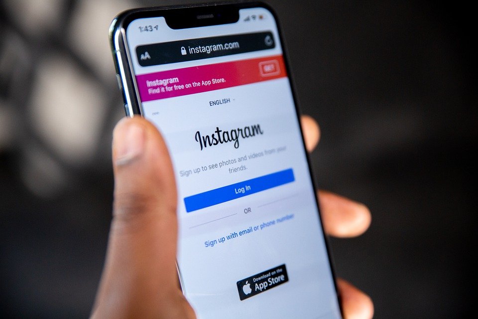 Instagram će tražiti od korisnika potvrdu o datumu rođenja