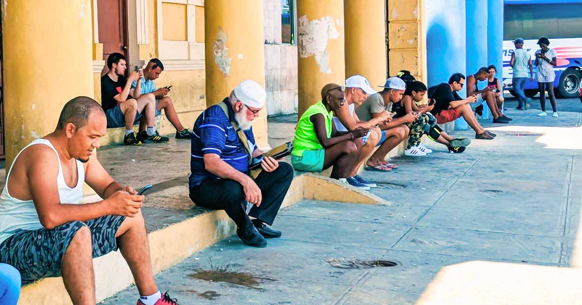 Kuba: Prekinute telefonske i internet konekcije