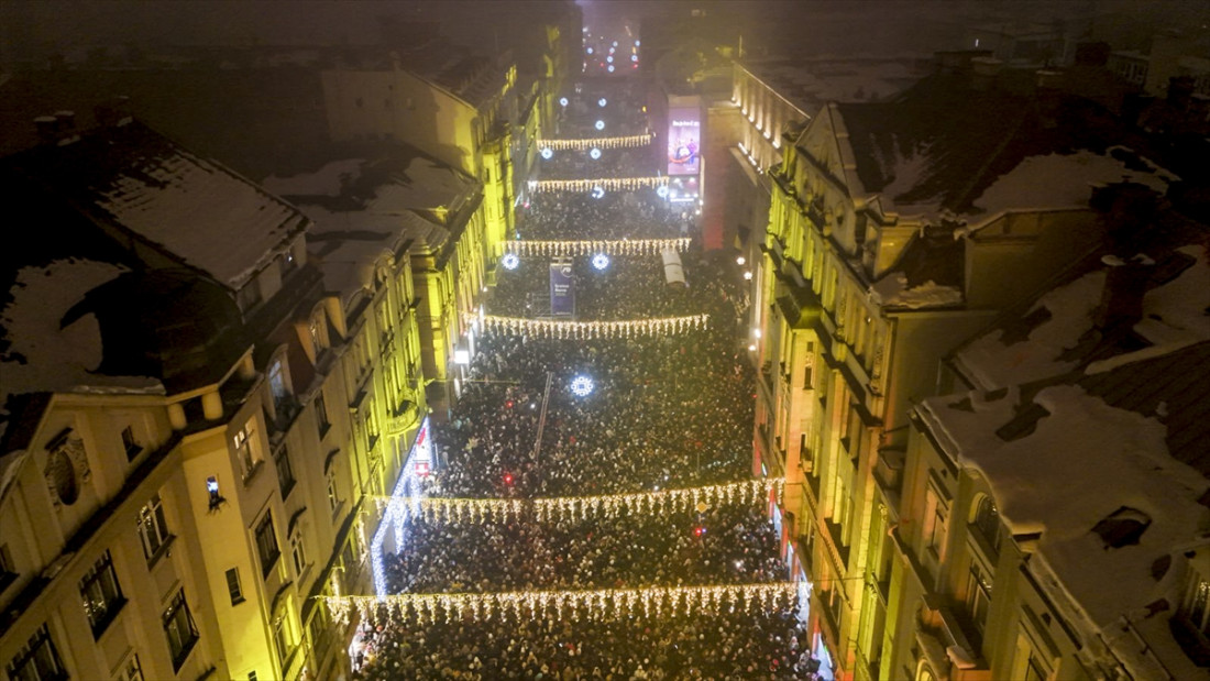 Hiljade ljudi na javnom dočeku u Sarajevu ušlo u 2025. godinu