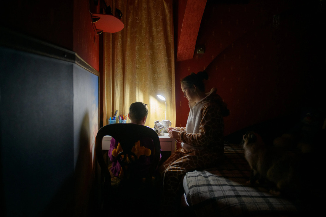 Rat u Ukrajini ulazi u petu godinu, UN upozorava na sve težu krizu za žene, zdravstvo i energetiku