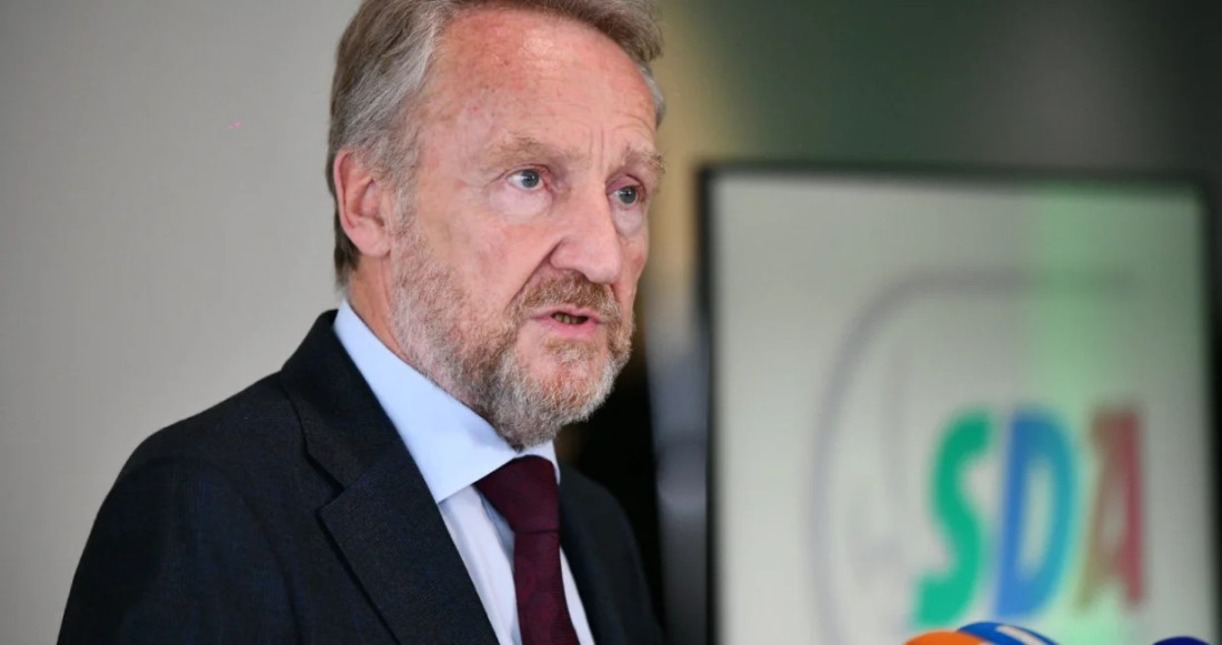 Izetbegović  o mogućoj kandidaturi za Predsjedništvo BiH, minimalnoj plati od 1.200 KM, Zijadu Krnjiću, vladavini "Trojke", Dodiku