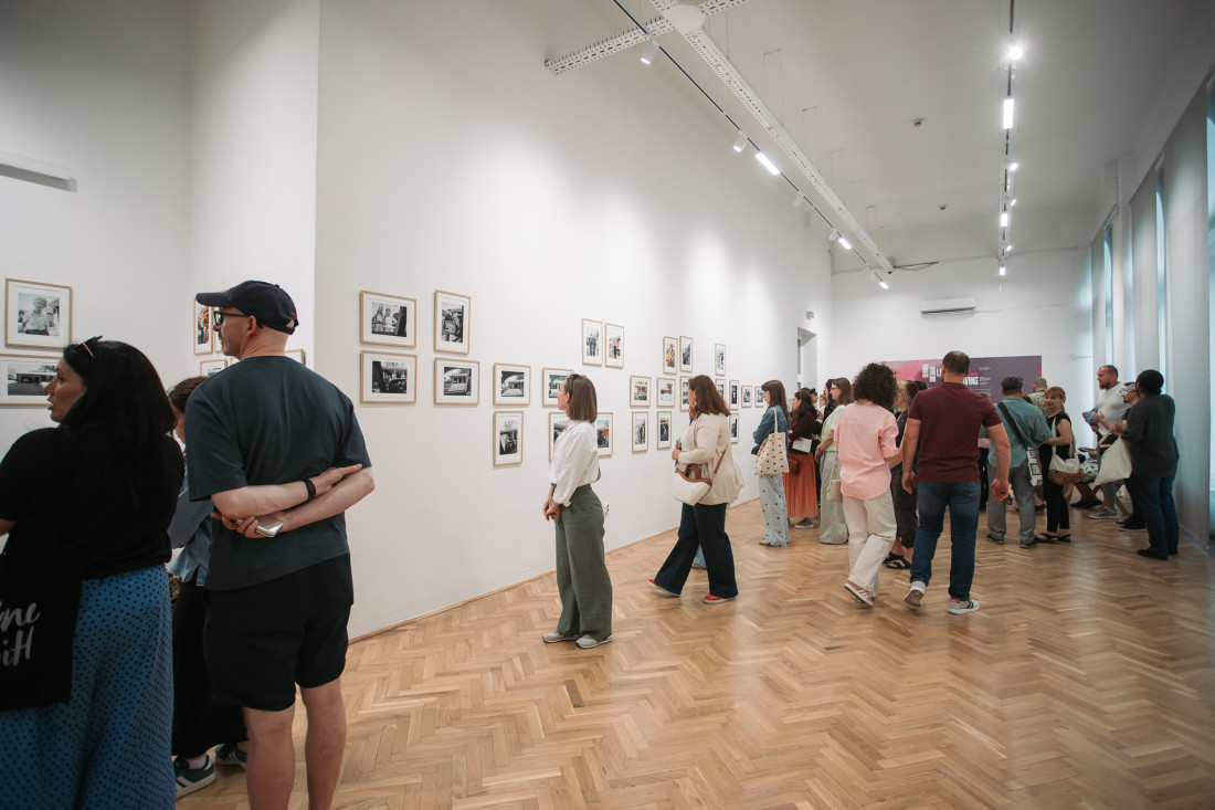 Počeo Sarajevo Photography Festival 2025: Otvorena emotivna izložba Deanne Dikeman