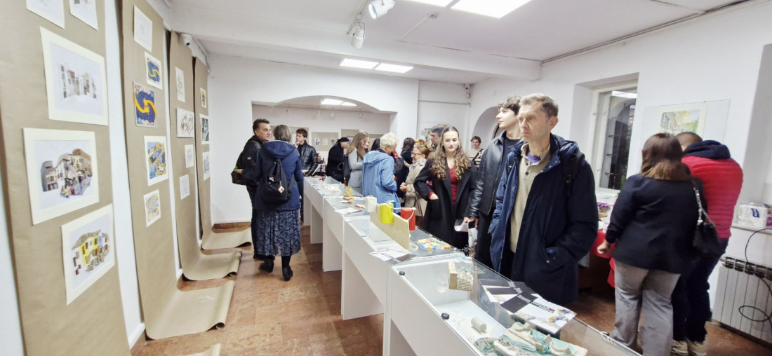 Otvorena izložba „Bridges & Branches“ - Umjetnost u službi humanosti