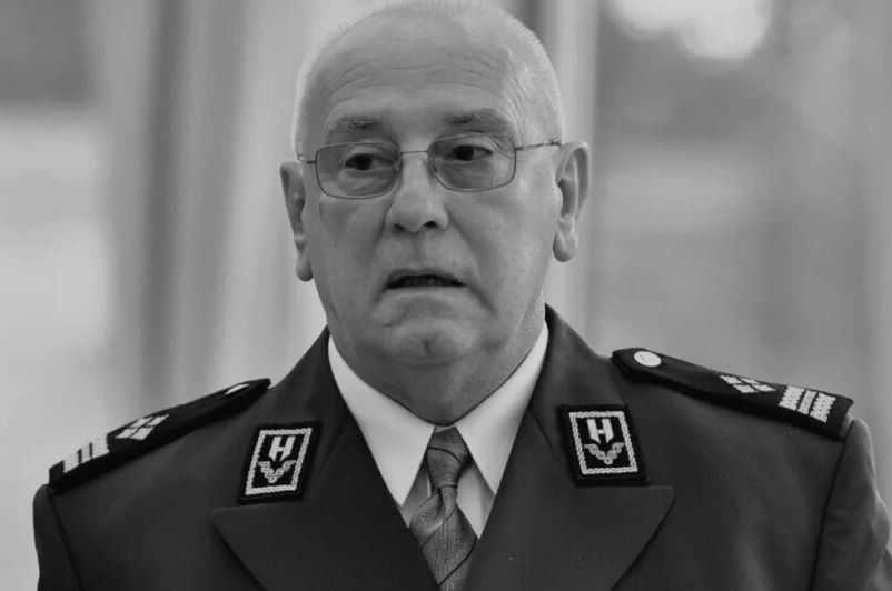 Umro general HV-a Ante Roso