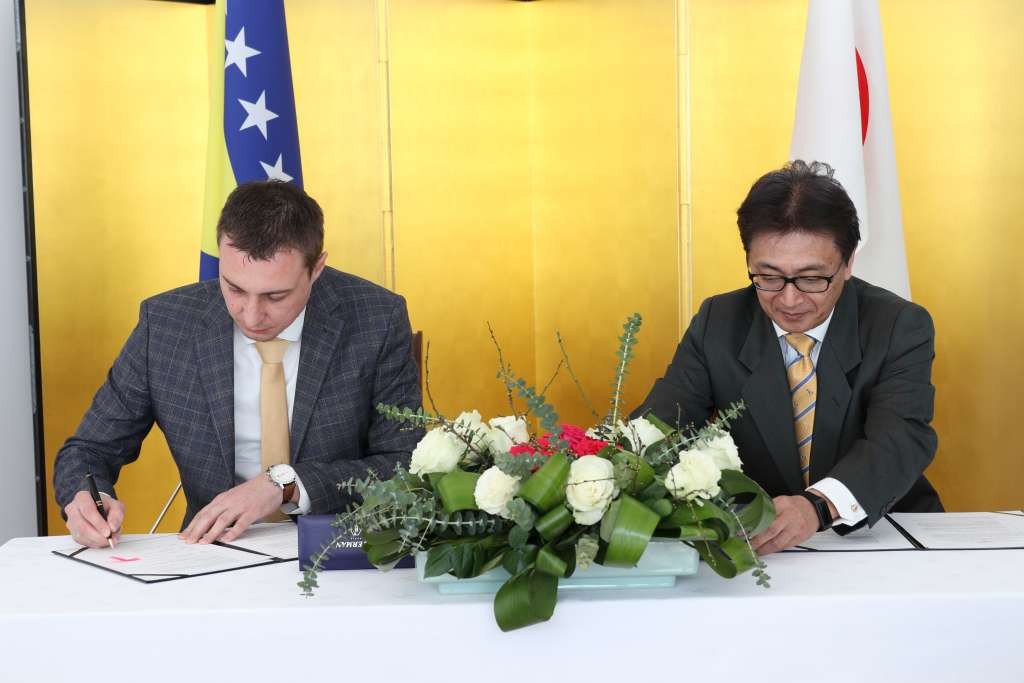 Vlada Japana novčano podržava zdravstvene ustanove u Doboju, Maglaju i Kozarskoj Dubici