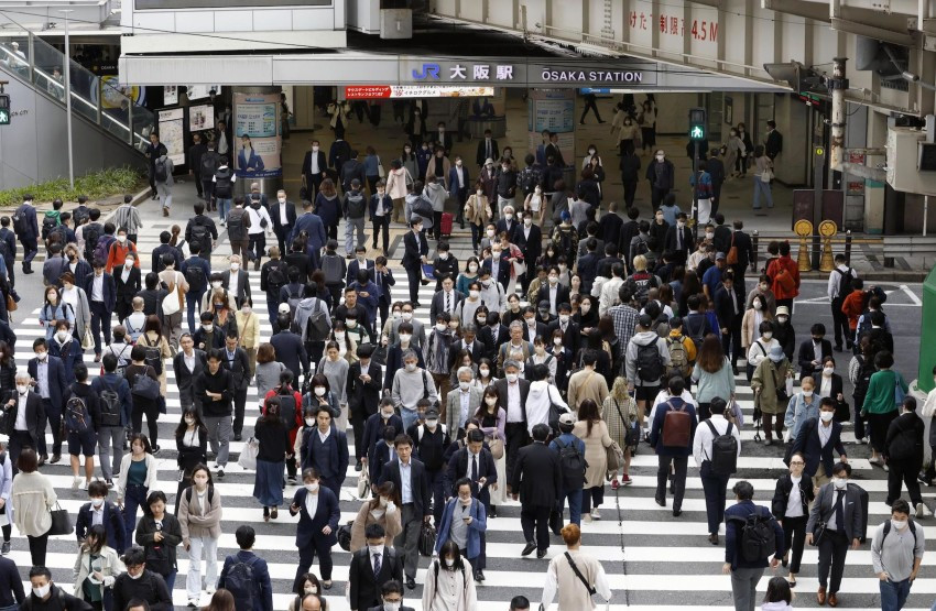 Japan svrstava COVID-19 u kategoriju sezonske gripe