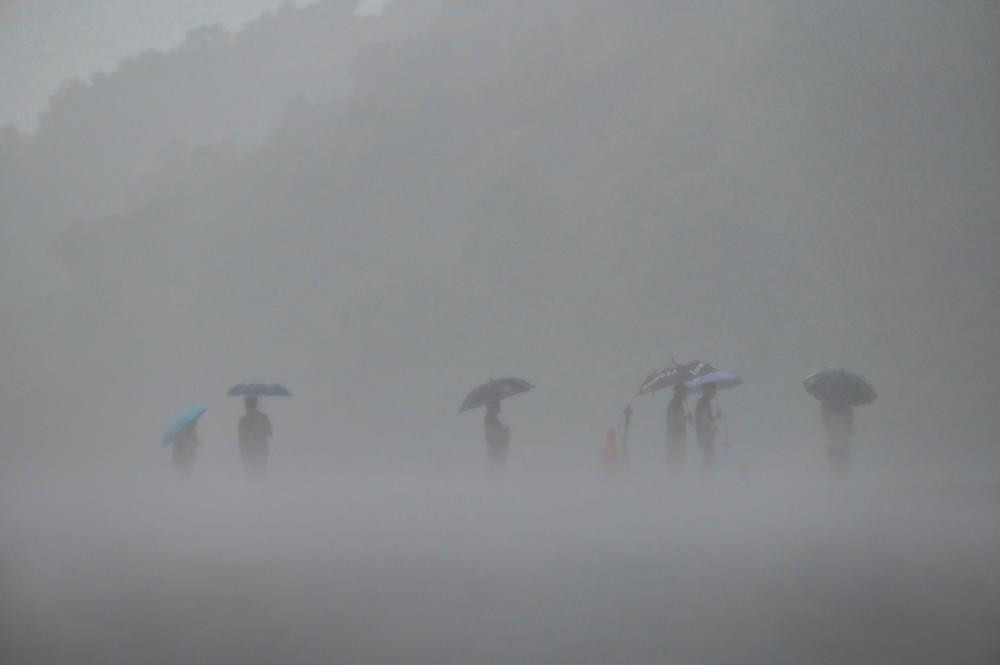 Japan se priprema za obilne kiše dok se tajfun Mawar primiče