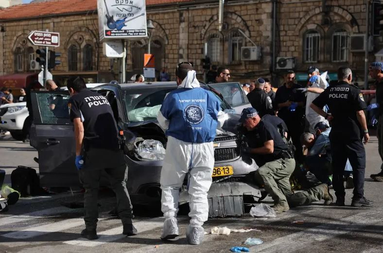 Vozilo naletjelo na pješake u Jerusalemu, Netanjahu tvrdi da je to teroristički napad