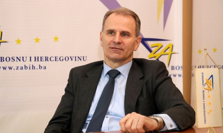 Jerlagić podnio ostavku na mjesto predsjednika Stranke za BiH