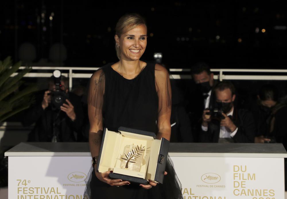 Zlatnu palmu osvojio film ‘Titane’ Julie Ducournau