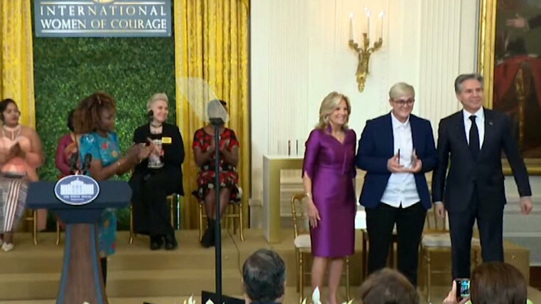 Ajni Jusić u Bijeloj kući uručena nagrada za žensku hrabrost