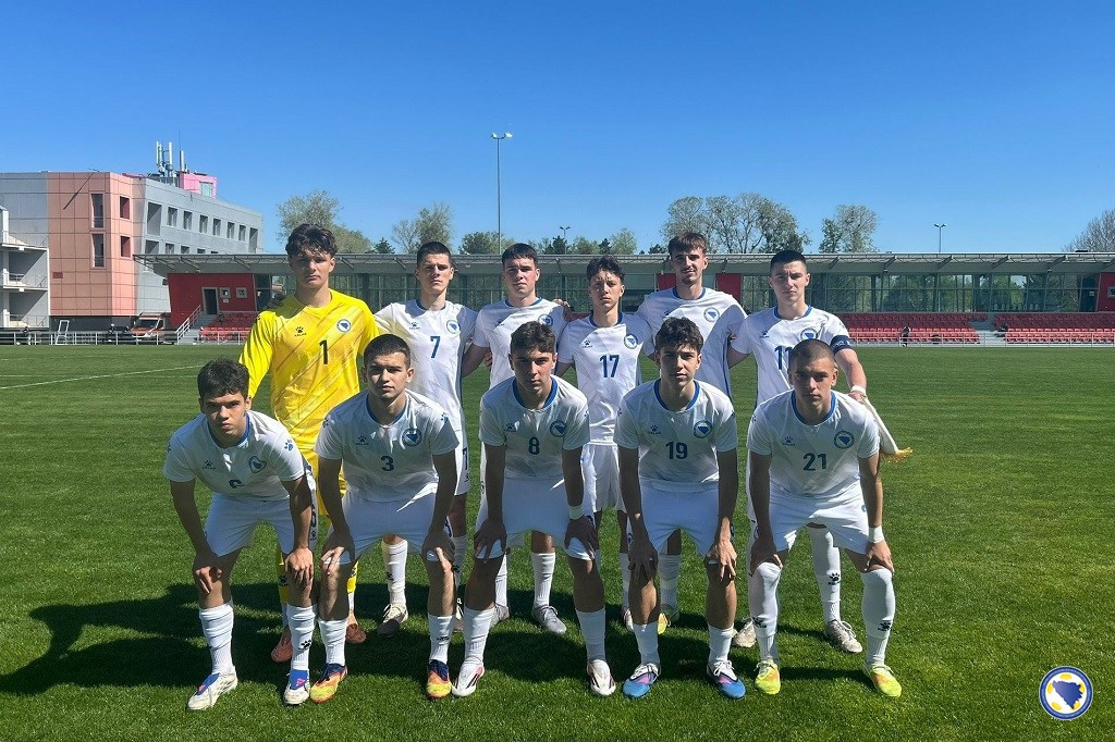 Ubjedljiva pobjeda bh. kadeta