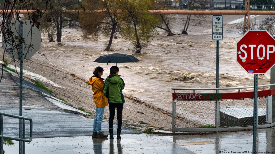 Biden obilazi područja pogođena nevremenom u Kaliforniji