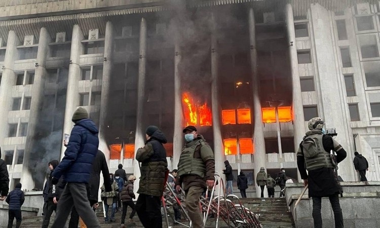 Broj poginulih u nemirima u Kazahstanu veći od 160