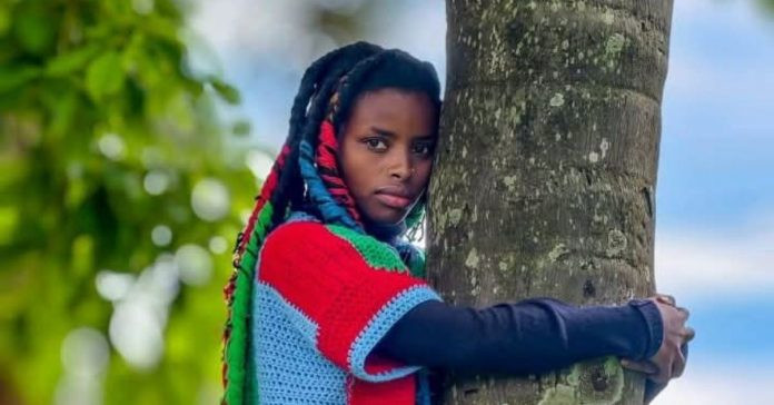 72 sata grljenja drveta - Kenijska klimatska aktivistica postavila novi svjetski rekord