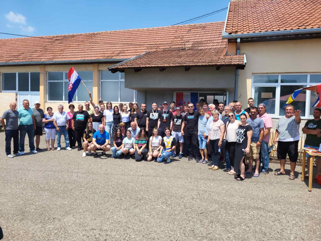 „Kikcboksing Odžak 2002.“ na Svjetskom kupu osvojio titulu viceprvaka i dvije brončane medalje