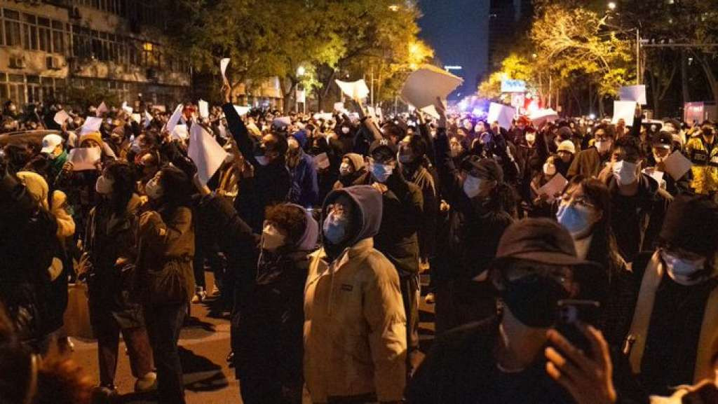 Kina uvodi nova pravila za društvene medije i ličnu odgovornost za 'štetne postove i lajkove'