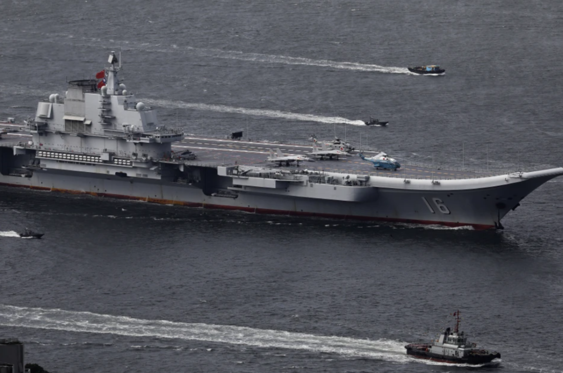 Kineski nosač aviona kod japanske obale