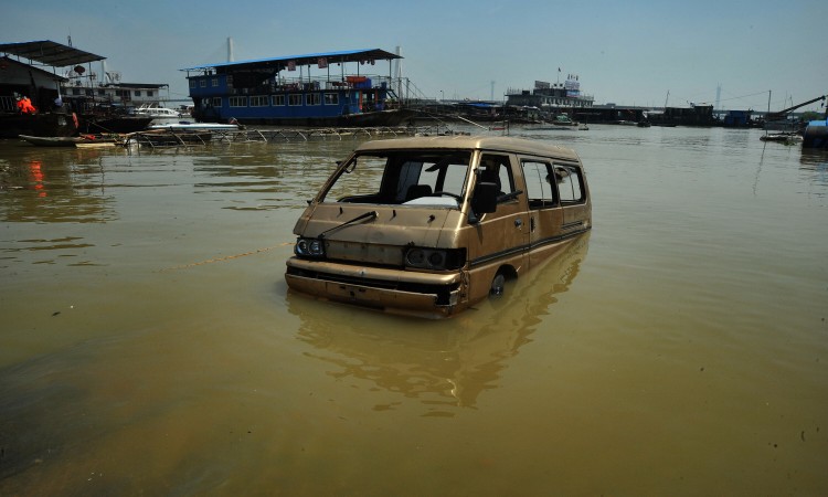 U poplavama u Kini najmanje 25 poginulih