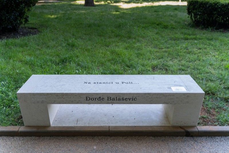 Đorđe Balašević dobio svoju klupu u Puli