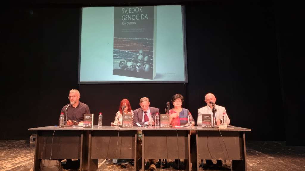 U Tuzli promovirana knjiga 'Svjedok genocida' Roya Gutmana