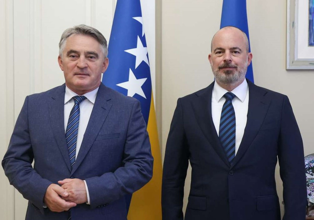 Komšić i Ginkel razgovarali o unapređenju saradnje BiH i SAD-a