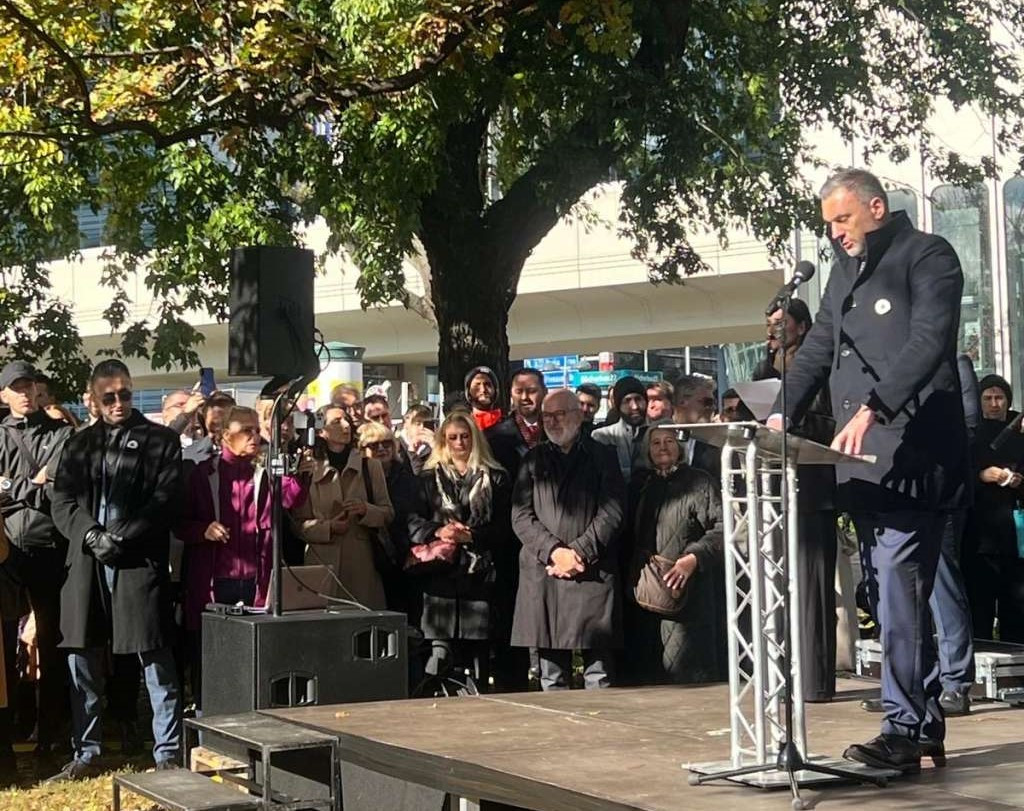 Konaković na otkrivanju spomenika Cvijet Srebrenice u Beču: Trajni podsjetnik na nevinost žrtava