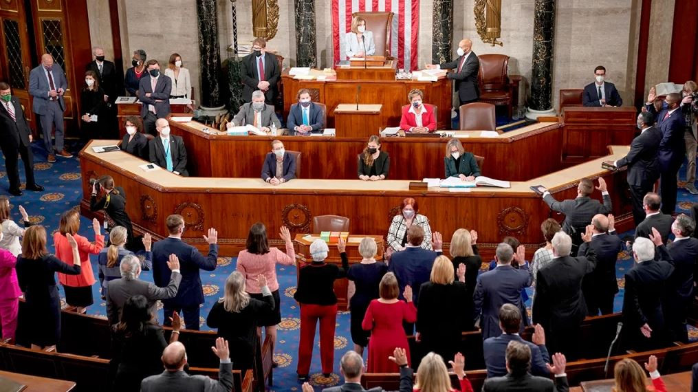 Predstavnički dom izglasao nacrt zakona o zabrani držanja borbenog oružja