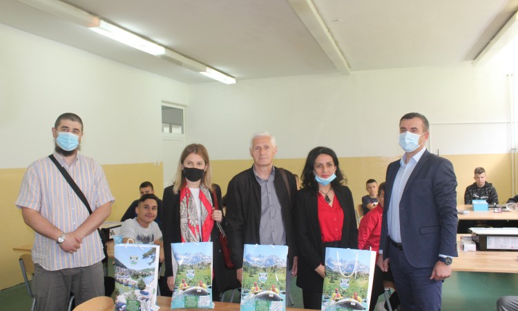 Konjička srednja škola dobila robotičku opremu