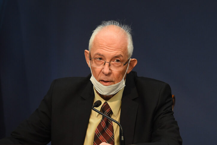 Kon: Aktuelne mjere ostaju na snazi