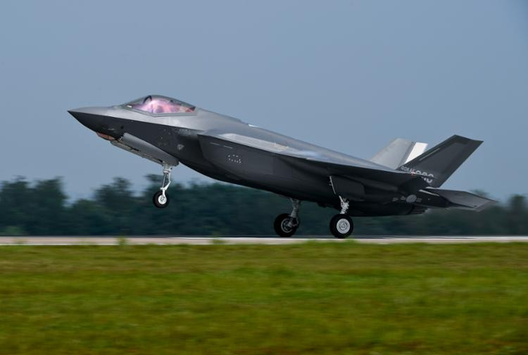 Južna Koreja nabavlja 20 borbenih aviona F-35A od SAD-a