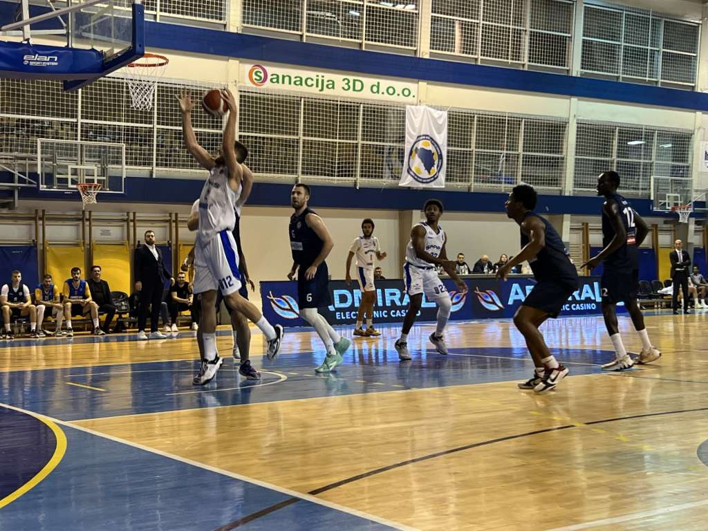 Široki nanio Borcu prvi poraz, Sloboda na maksimalnom učinku