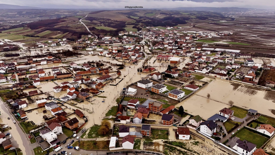 Nastava na Kosovu odgođena do 12. januara, u Đakovici evakuirano preko 20 porodica