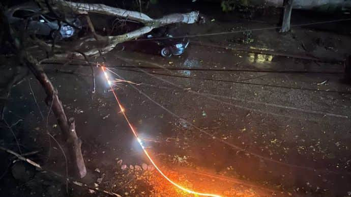 Nakon oluje na Krimu oko pola miliona ljudi bez struje