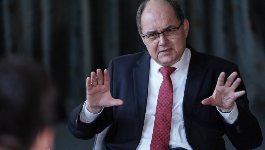 Kristijan Šmit: Izmjene se ne odnose na izbore već na postizborne pregovore o stranačkim koalicijama