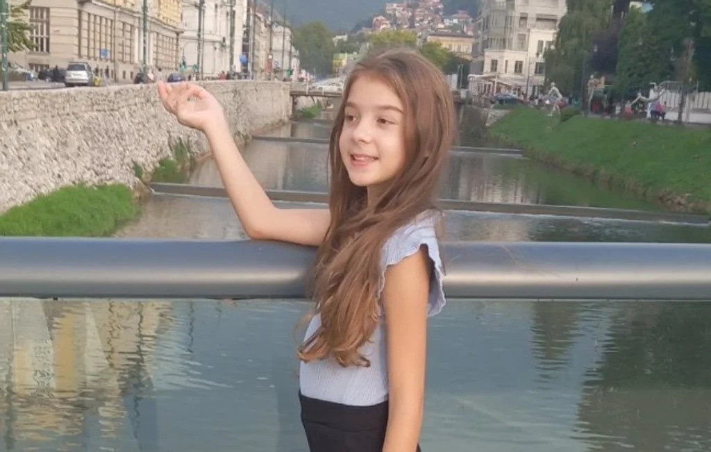 Udruženje Pomozi.ba pokrenulo apel za liječenje 10-godišnje Kristine iz Tuzle