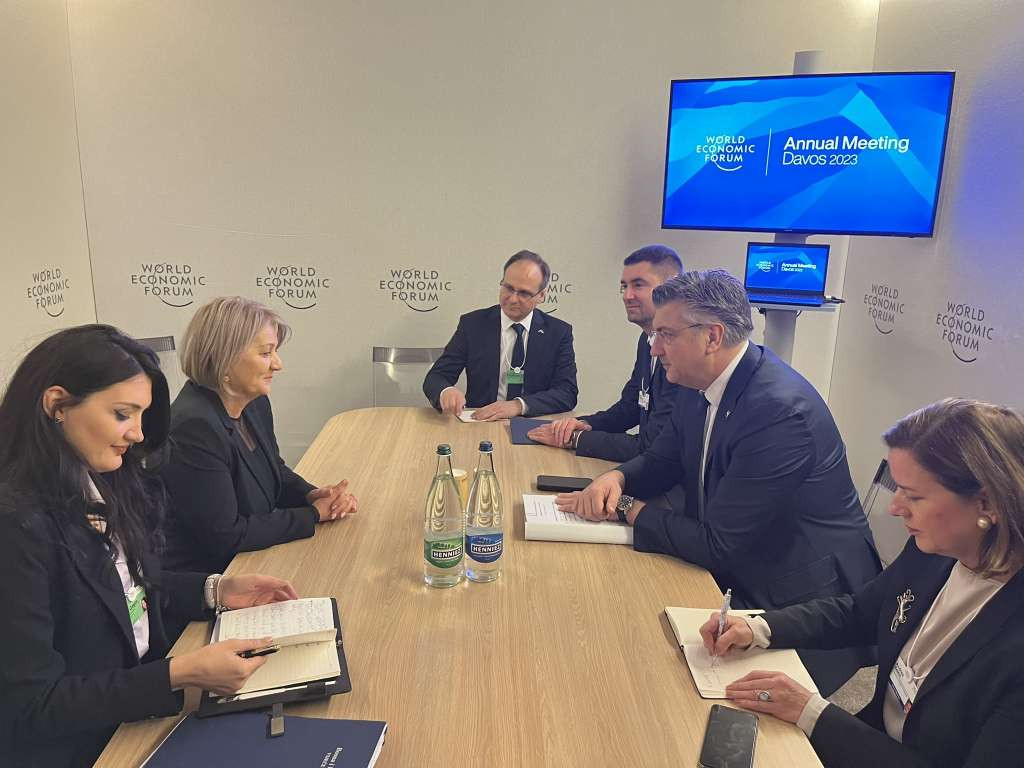 Krišto i Plenković se sastali na Svjetskom ekonomskom forumu u Davosu
