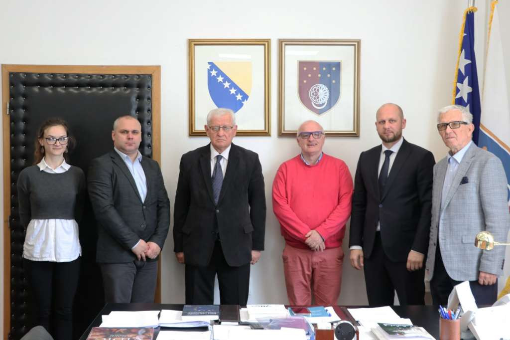 Okerić i eksperti o mogućnostima reforme nadležnosti i teritorijalne organizacije Sarajeva
