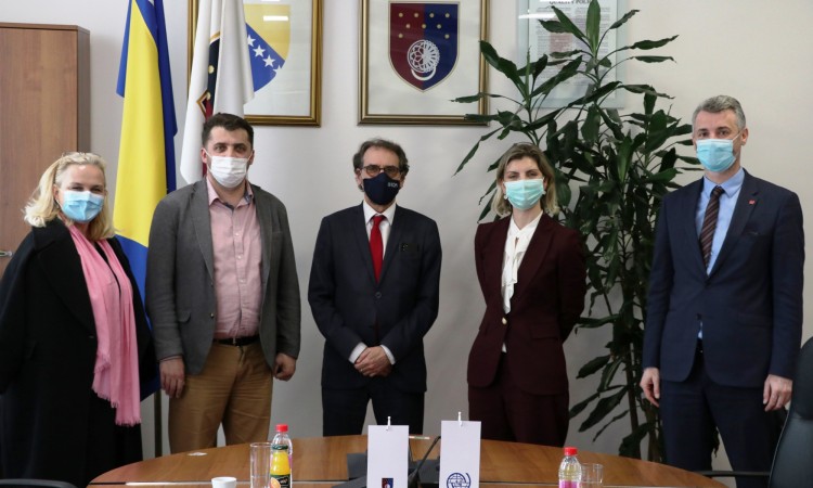 Održan sastanak predstavnika Vlade KS i IOM-a
