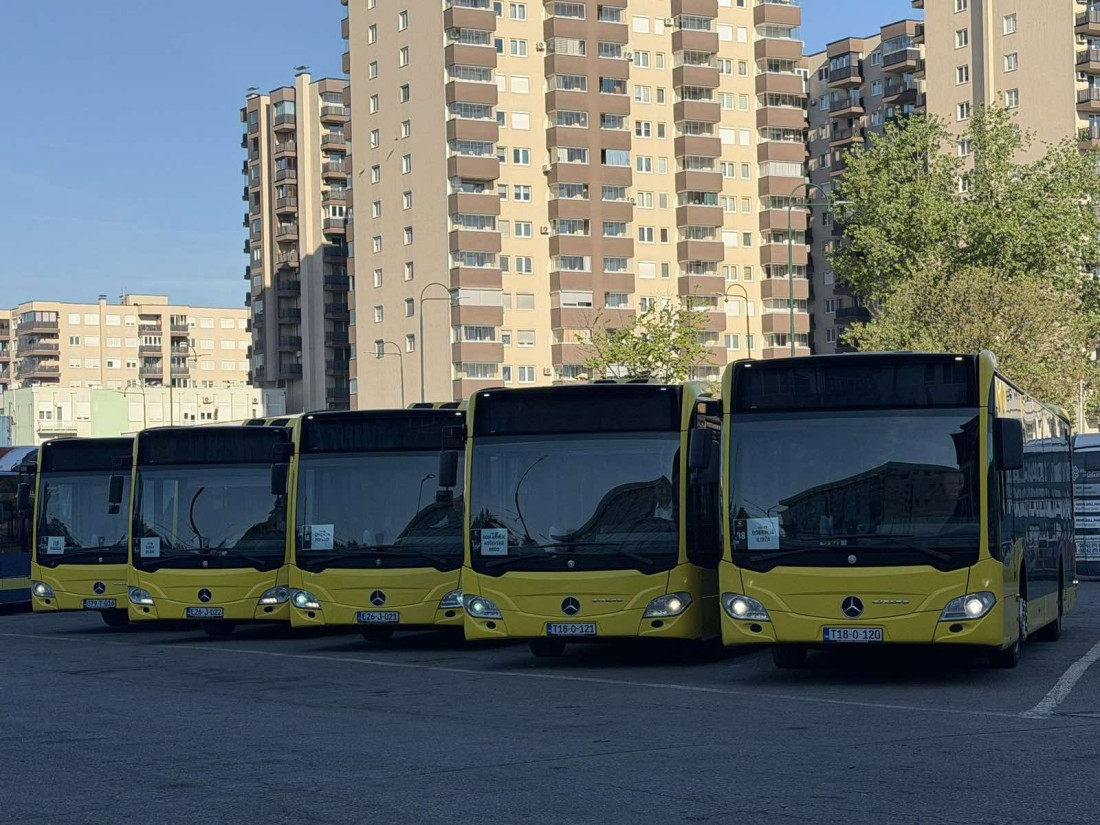 Kanton Sarajevo: Pet novonabavljenih Mercedes autobusa od jutros u saobraćaju