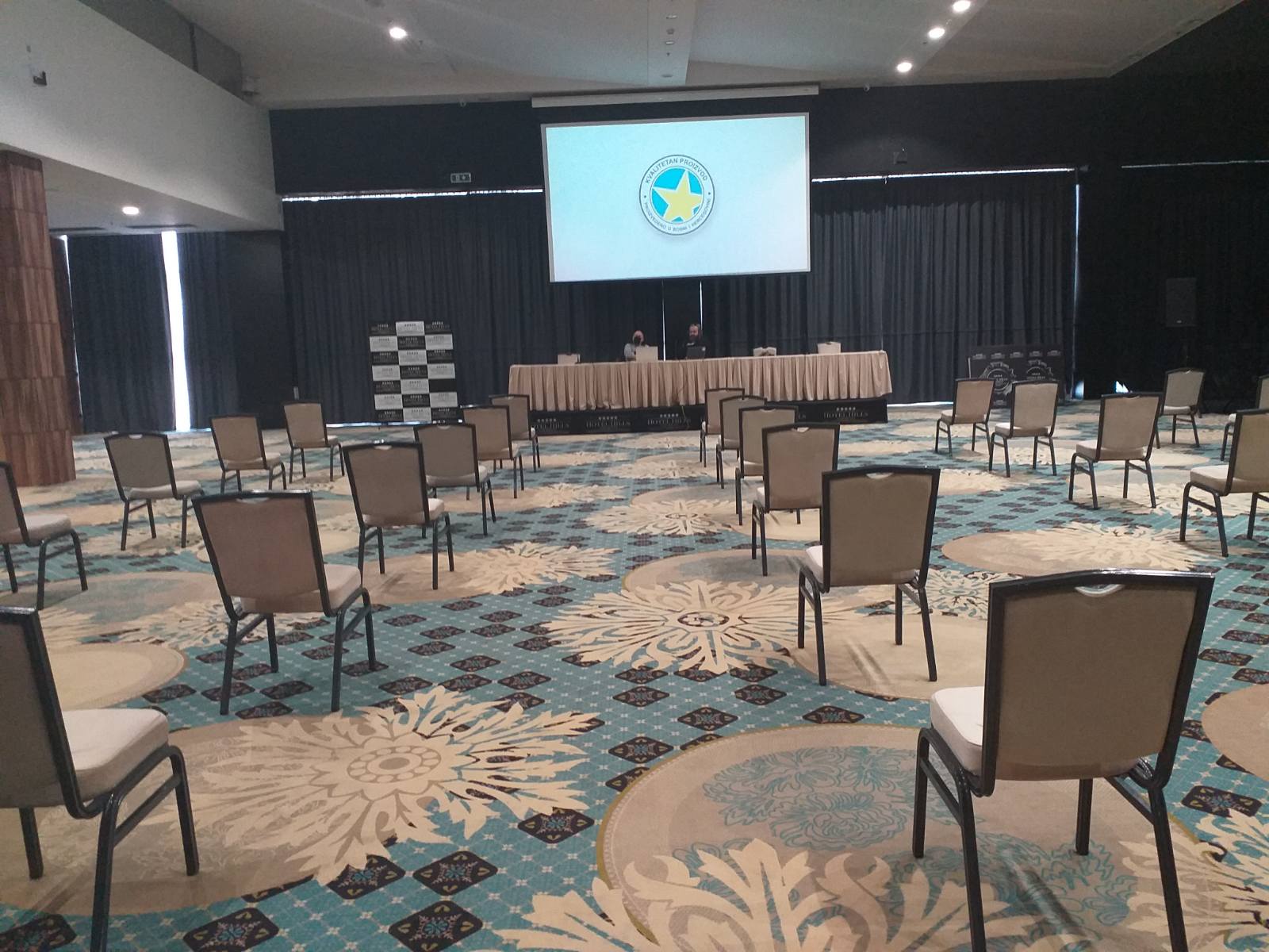 Građani su napravili deficit veći od 6 milijardi kupovinom uvoznih proizvoda